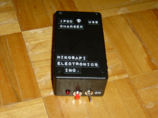 File:Ipodcharger-1.jpg